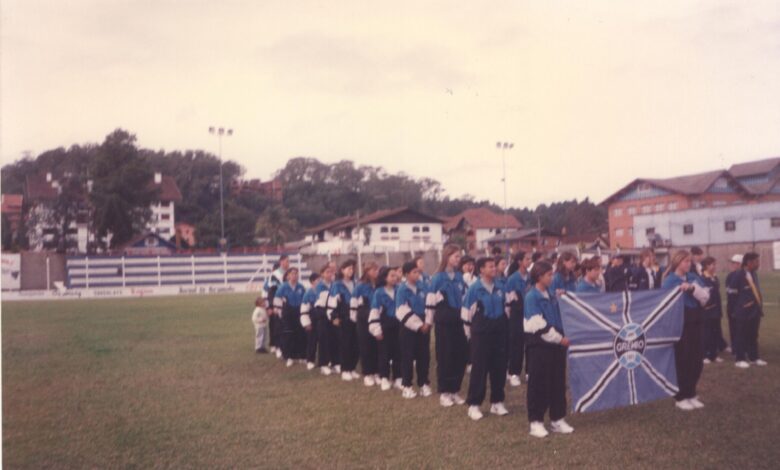 Equipe feminina do Grêmio em 1998