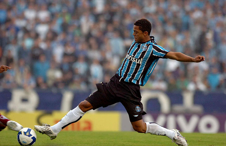 Rafael Carioca em campo pelo Grêmio