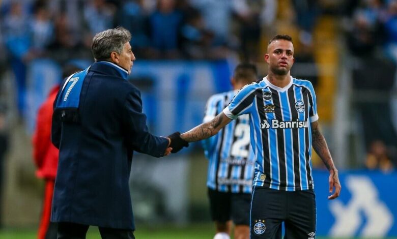 Renato Gaúcho e Luan pelo Grêmio
