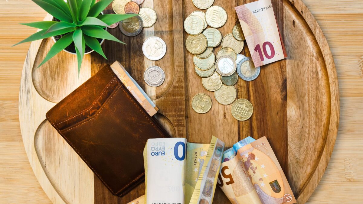 Kviklån: Risici, faldgruber og hvad du skal tjekke